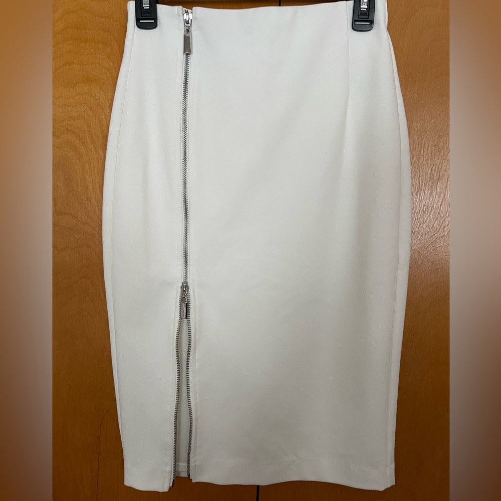 New Jennifer Lopez Pencil Skirt White Size 4 Full Zip New without tags
